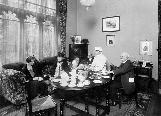 Matrons tea party at Bath House Putney Heath Location of Ross Institute and the Hospital for Tropical Diseases