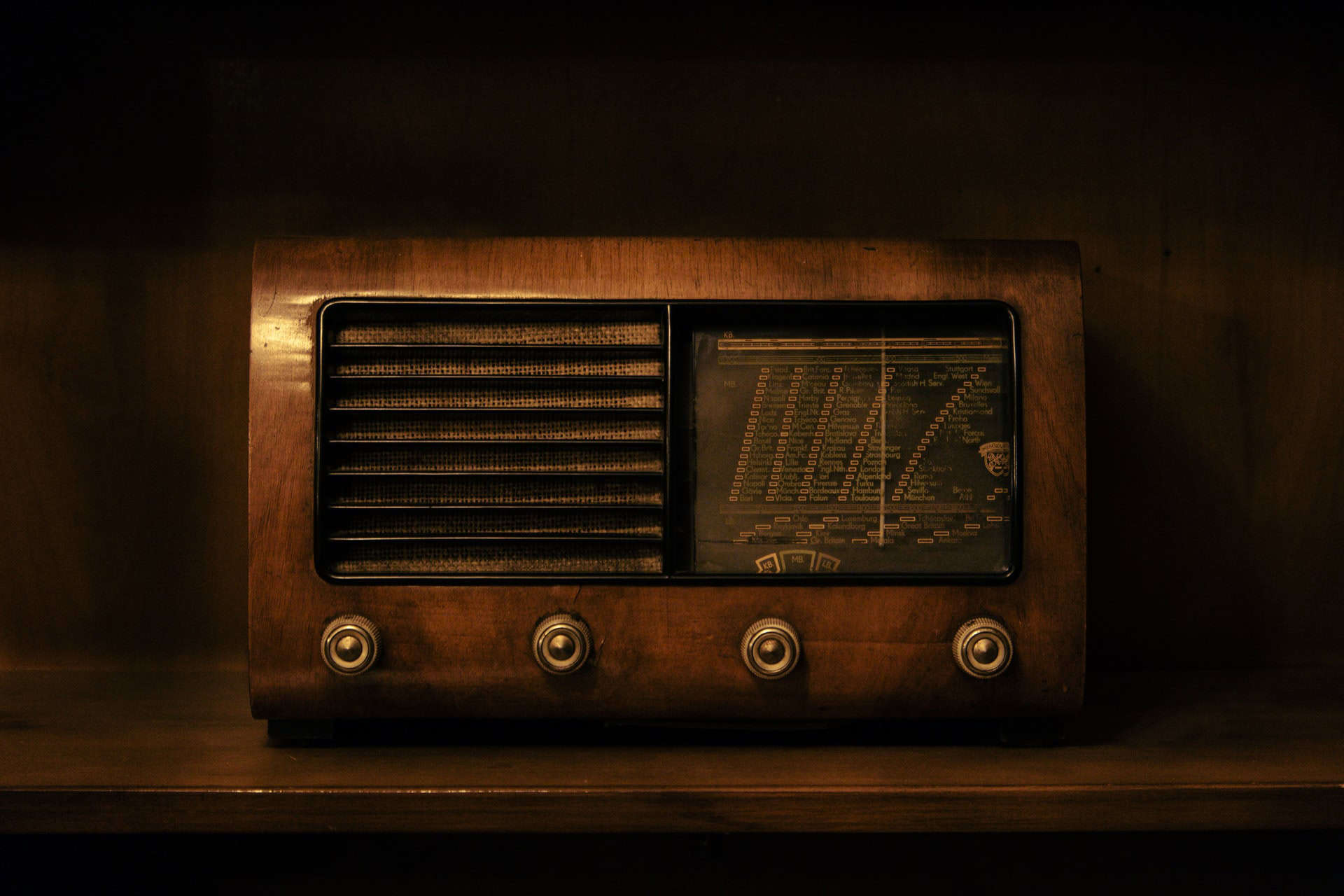 Vintage radio - All the Light We Cannot See Quotes Featured Image