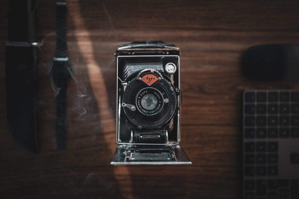 Old camera - Frank Hurley Essay Analysis